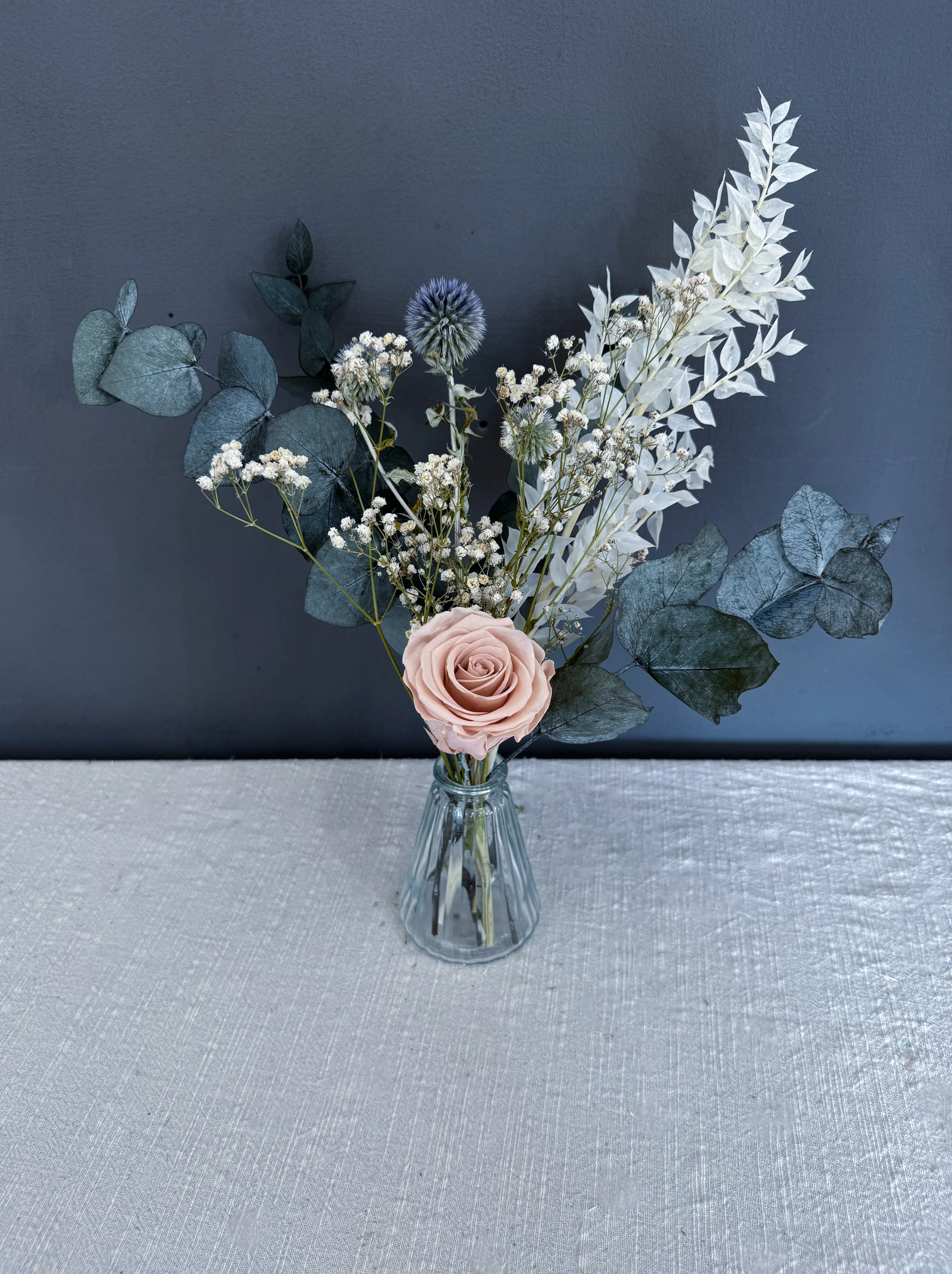 Daria bud vase - Image 4