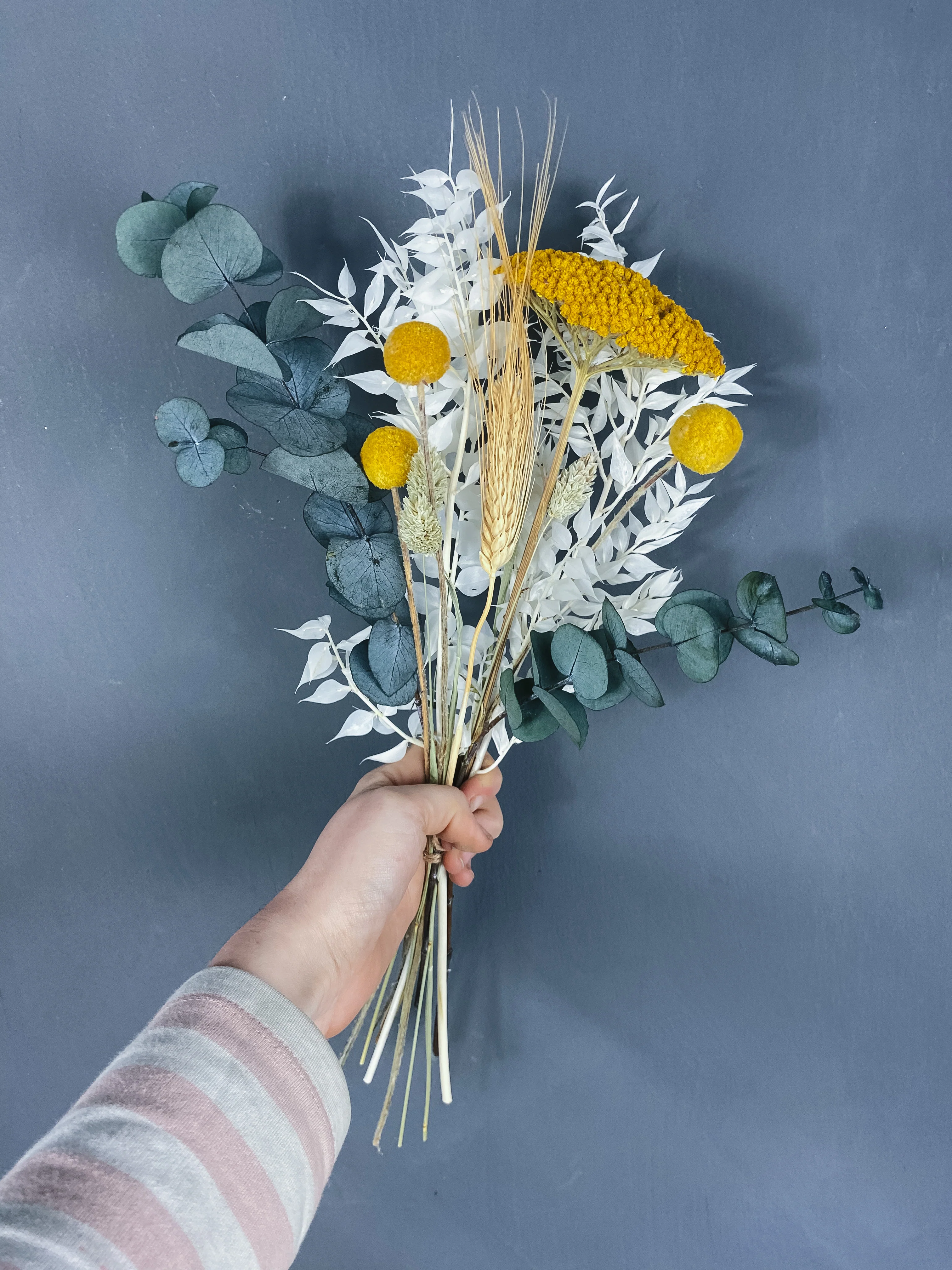 Flora Dried Flower Mini Arrangement - Image 5