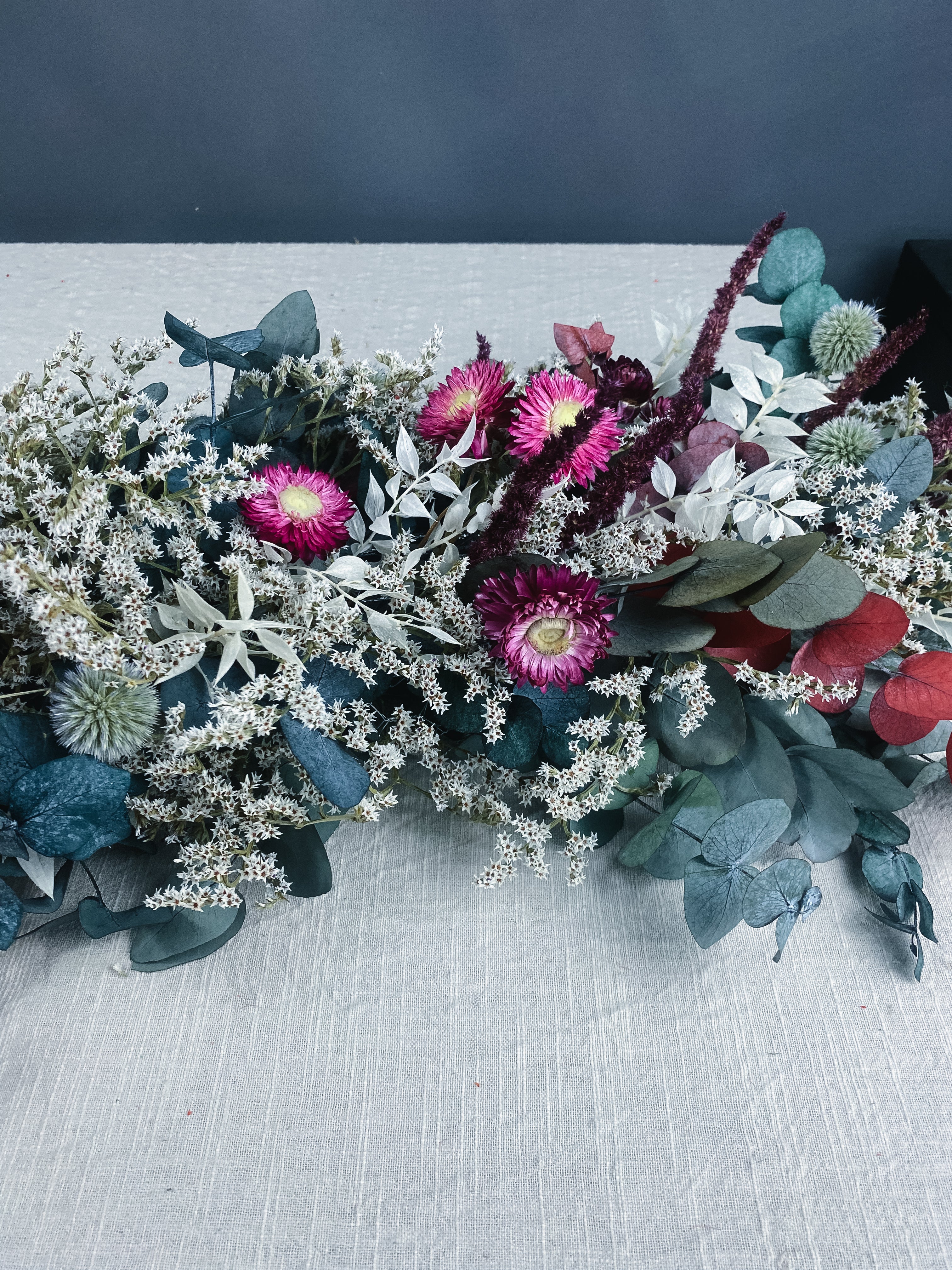 Harper dried flower garland - Image 2