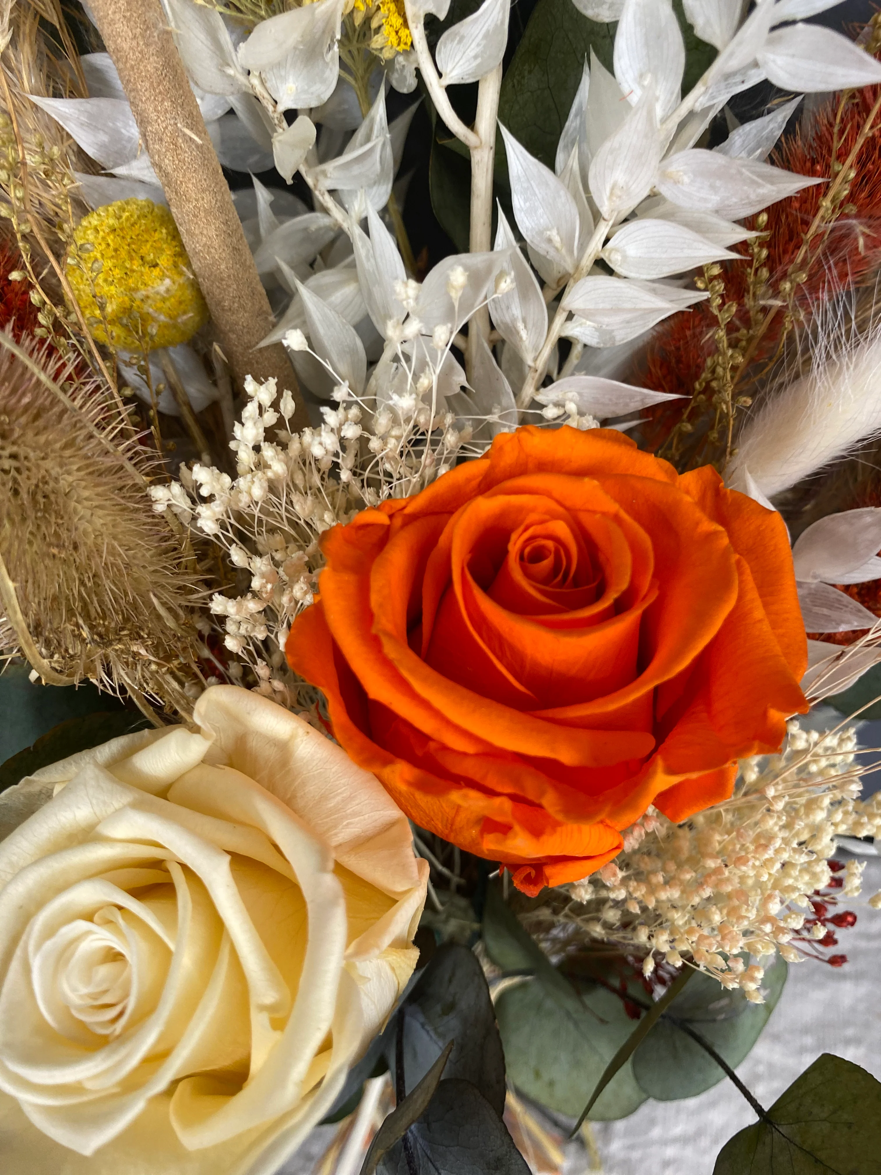 Mia dried flower bouquet - Image 3