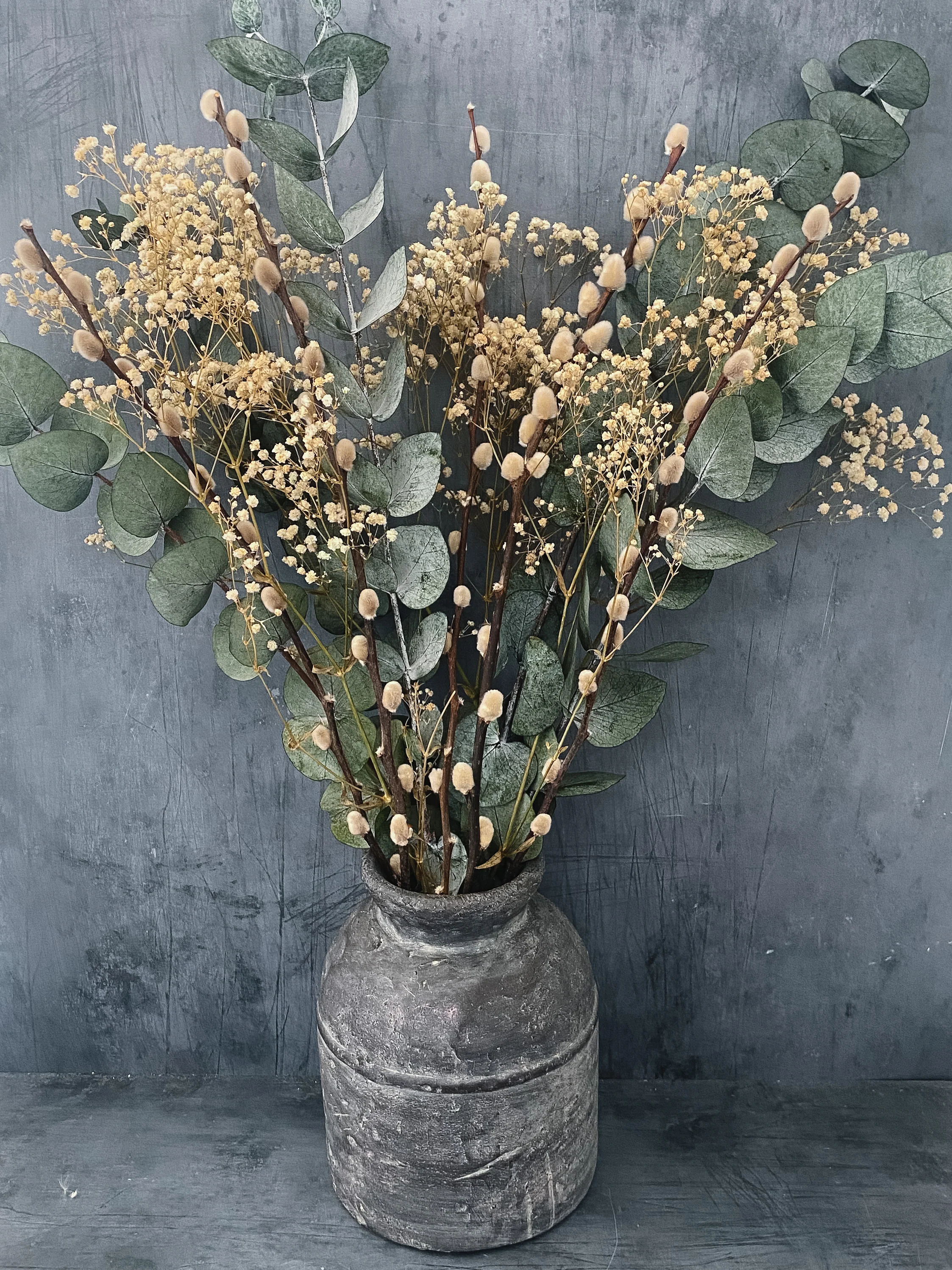 Willow festive dried flower bouquet - Image 2